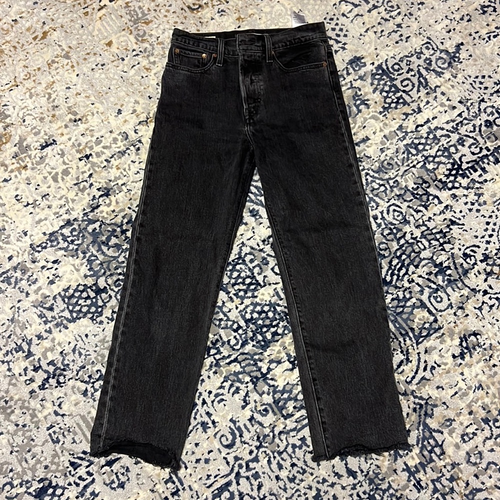 Levi wedgie straight jeans